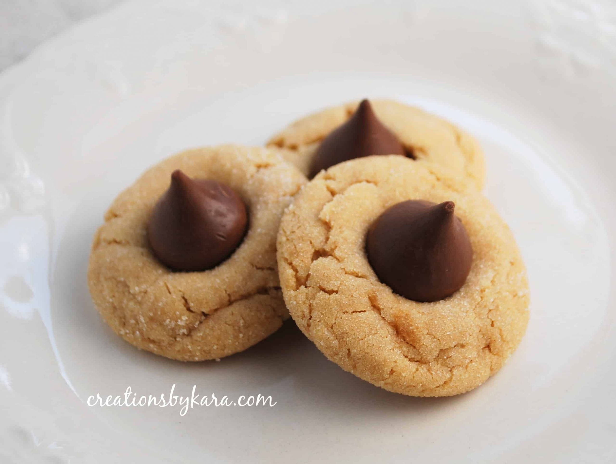 Peanutbutter Kiss Cookies Recipe
 Candy Cane Hershey Kiss Cookies