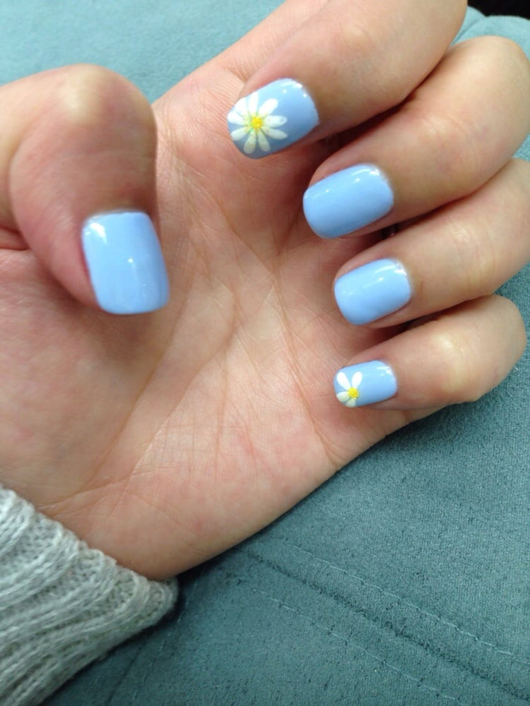 Periwinkle Nail Designs
 Periwinkle gel nails with daisy design and yellow glitter