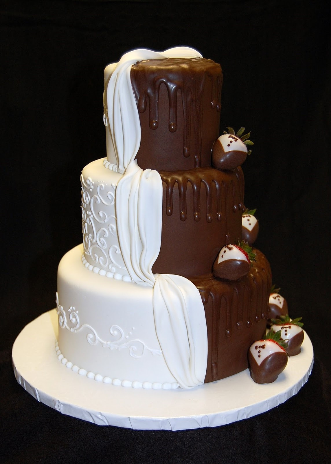 Picture Of Wedding Cakes
 Drea s Dessert Factory "His and Hers" Wedding Cake