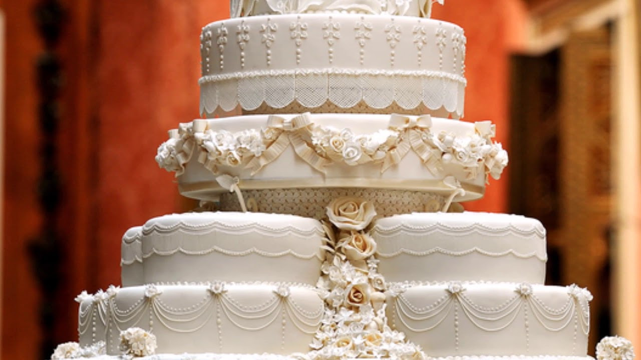 Picture Of Wedding Cakes
 How Much Did a Slice of Kate and William s Wedding Cake