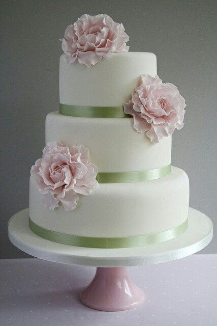 Pink And Green Wedding Cakes
 Simple but cute pink and green wedding cake