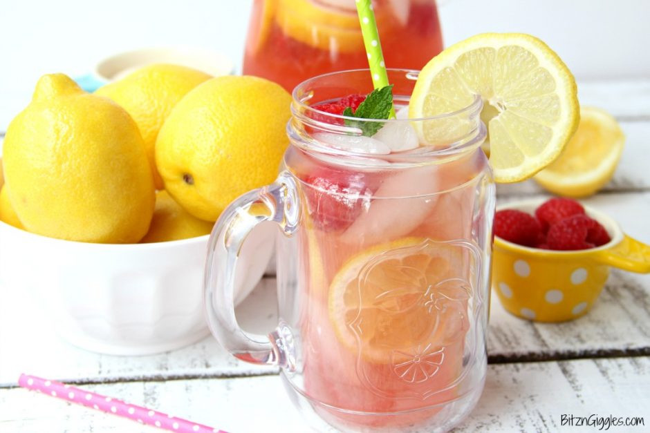Pink Lemonade Punch Recipes For Baby Shower
 44 Ridiculously Easy & Delicious Baby Shower Punch Recipes
