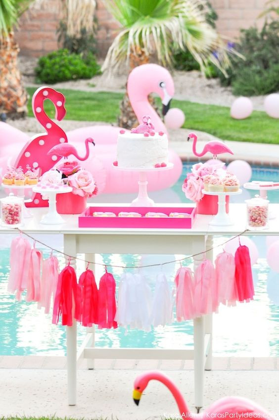 Pool Party Decorations Ideas
 24 Decorations That Will Make Any Pool Party Awesome