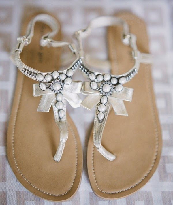 Pretty Wedding Shoes
 20 Pretty Flats for Every Summer Bride flats wedding shoes