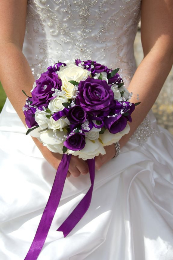 Purple Flowers For Wedding
 1000 images about Wedding Flower bouquet on Pinterest