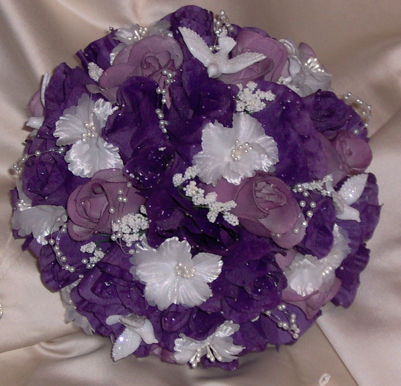 Purple Flowers For Wedding
 Your Elegant Purple Violet Wedding Bouquet