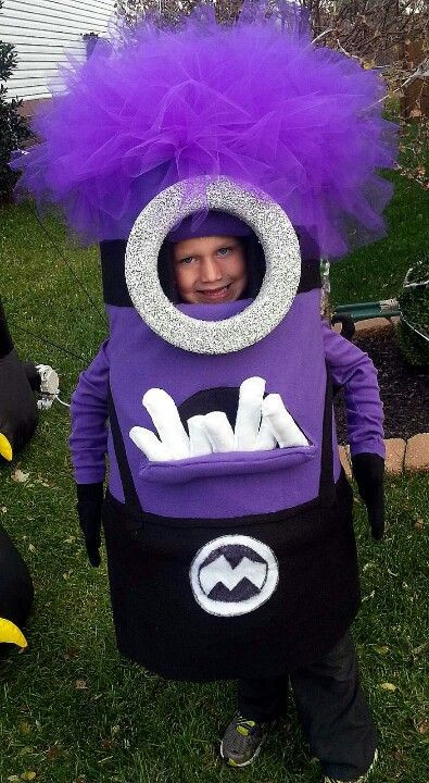 Purple Minion Costume DIY
 Purple Minion homemade Halloween Costume Minion Costume