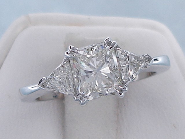 Radiant Cut Diamond Engagement Rings
 1 75 CARAT CT TW RADIANT CUT DIAMOND ENGAGEMENT RING I J