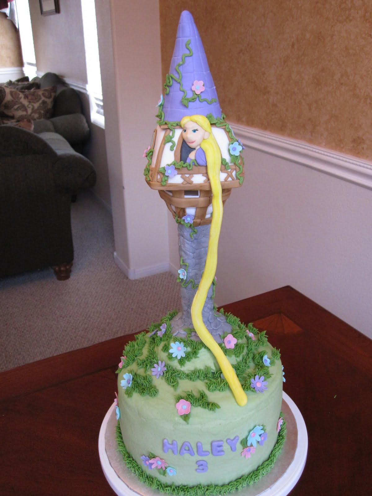 Rapunzel Birthday Cake
 Ms Cakes Rapunzel "Tangled" Cake