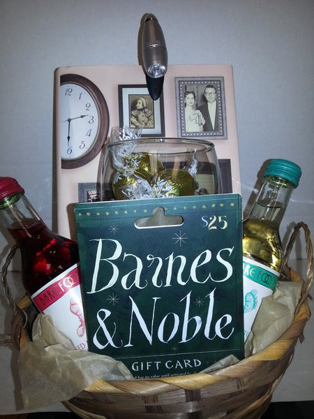 Readers Gift Basket Ideas
 Book Reader Gift Basket