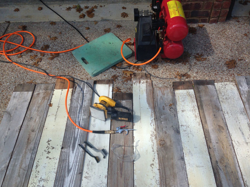 Reclaimed Barn Wood Flooring DIY
 Reclaimed Wood Wall DIY