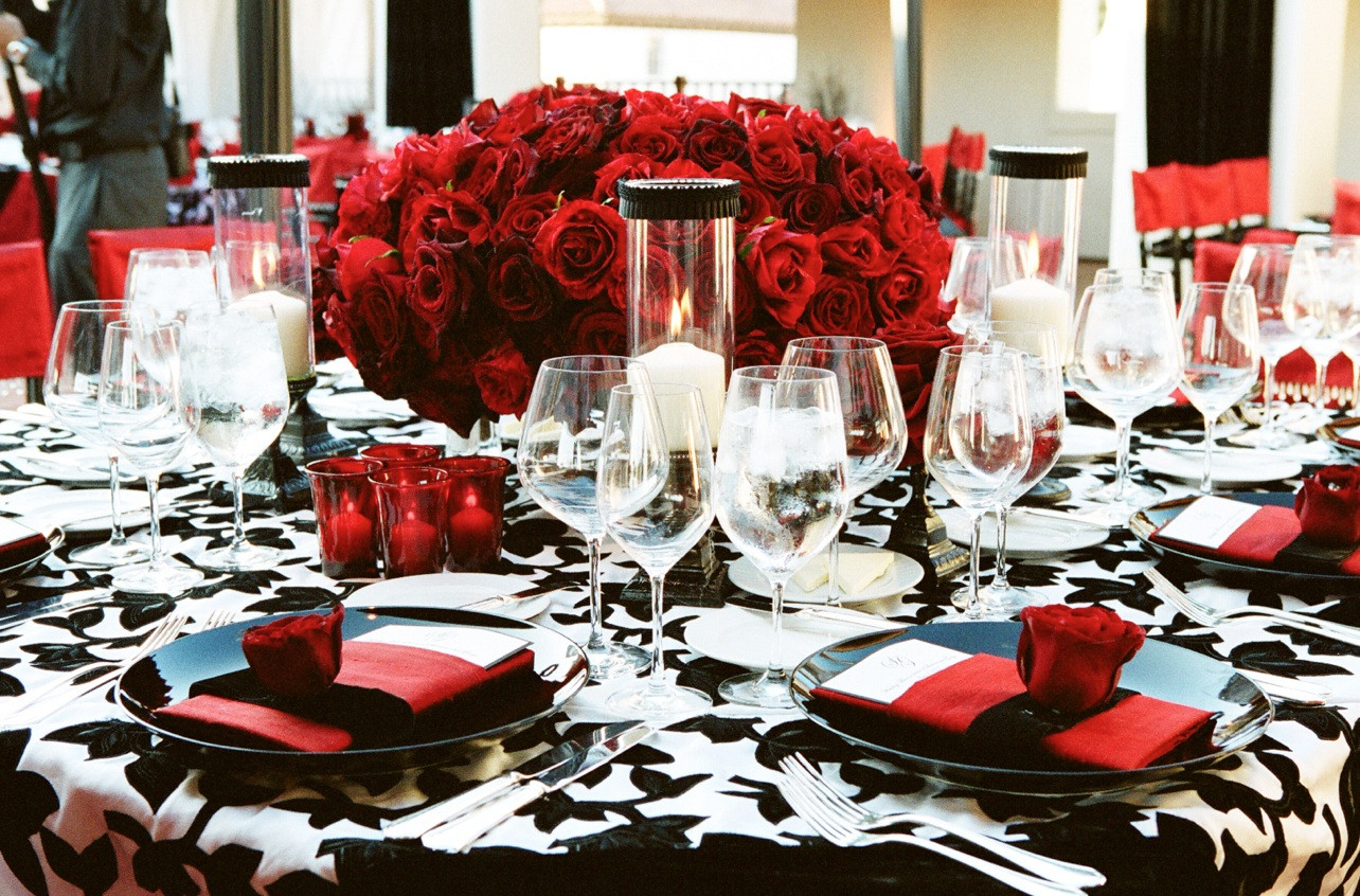 Red Black And White Wedding Decorations
 Red Black and White Wedding Color Schemes Wedding Themes