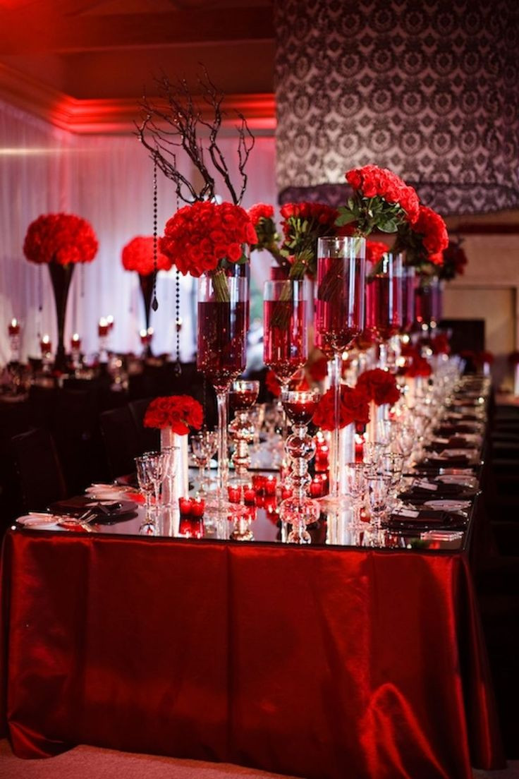 Red Black And White Wedding Decorations
 Red White And Black Wedding Table Decorating Ideas