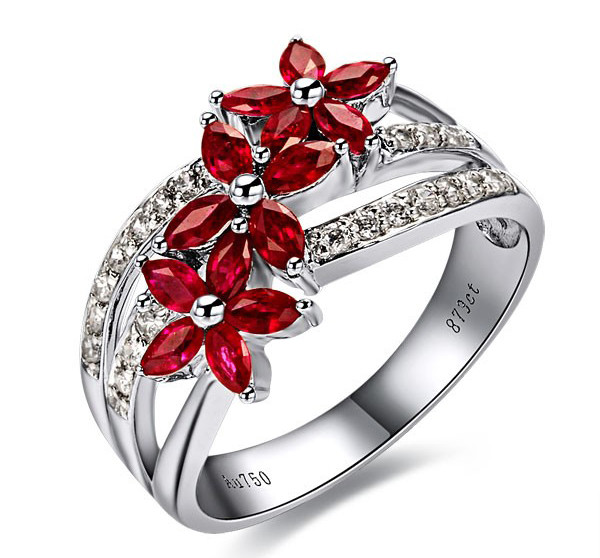 Red Diamond Engagement Rings
 Tips on Choosing the Engagement Ring She Will Love