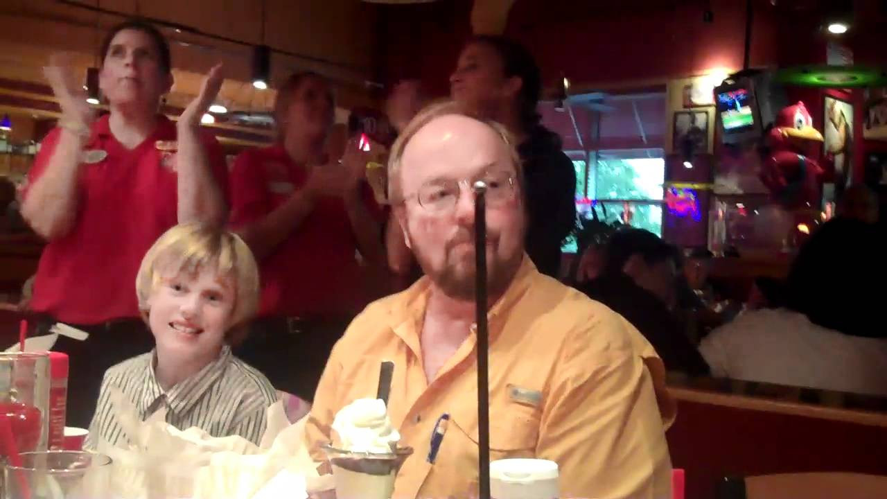 Red Robin Birthday Party
 Red Robin birthday song for Grandpa