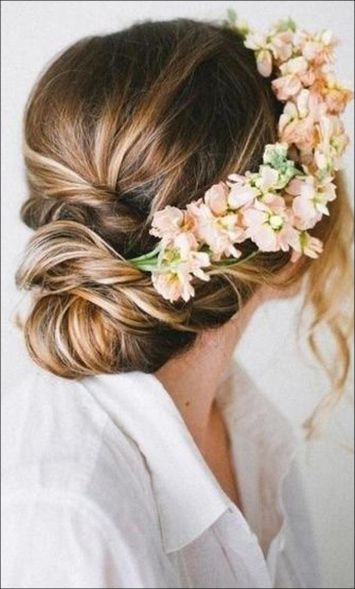 Romantic Bridesmaid Hairstyles
 23 Evergreen Romantic Bridal Hairstyles