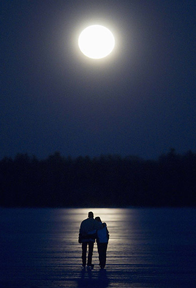 Romantic Moon Quotes
 Moonlight Love Quotes QuotesGram