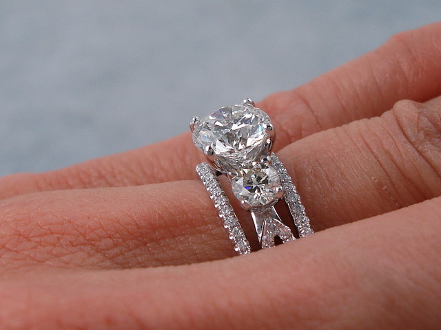 Round Diamond Wedding Rings
 2 30 CTW ROUND BRILLIANT CUT DIAMOND WEDDING RING SET H