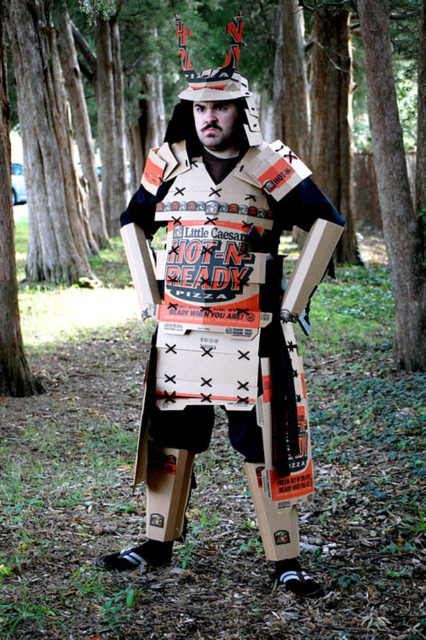 Samurai Costume DIY
 20 Cool Things You Can Make With A Pizza Box