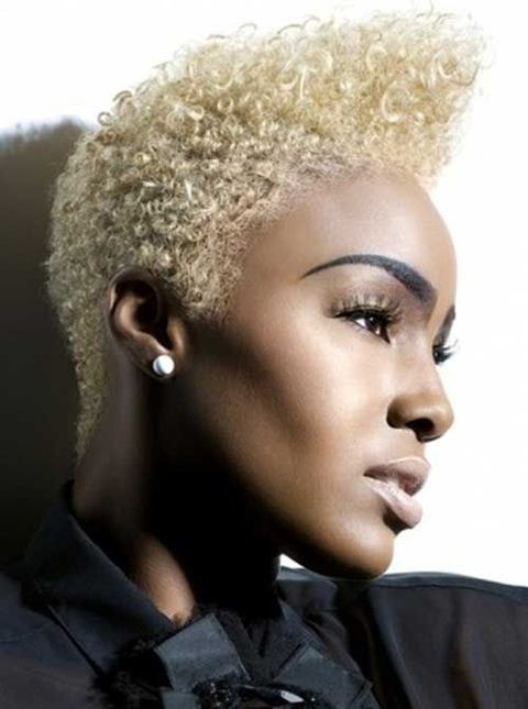 Short Blonde Hairstyles For Black Women
 1000 images about Short hairstyles op Pinterest Donkere