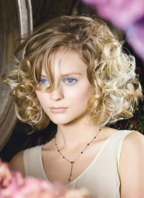 Short Haircuts For Curly Hair Women
 111 Amazing Short Curly Hairstyles for Women To Try in 2018
