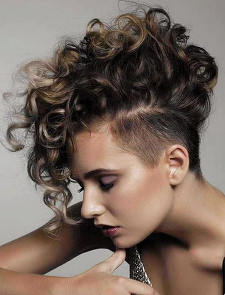 Short Haircuts For Girls With Curly Hair
 30 Most Magnetizing Short Curly Hairstyles for Women to