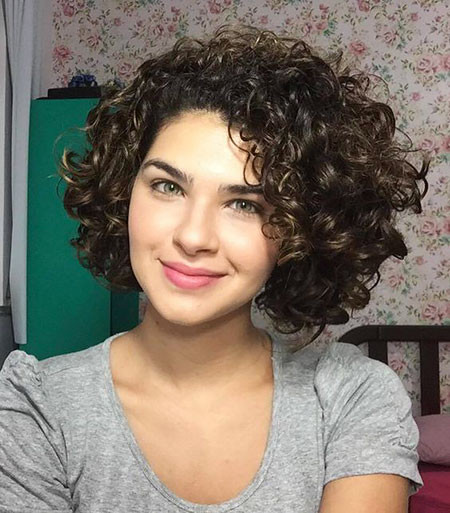 Short Haircuts For Girls With Curly Hair
 20 Short Curly Haircuts for Women