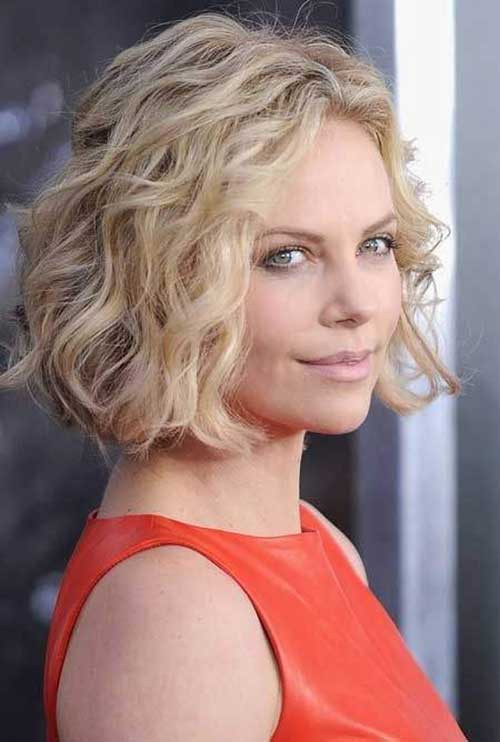 Short Length Curly Hairstyles
 10 Short Wavy Hairstyles for Round Faces