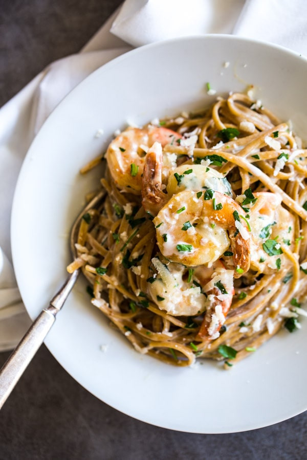 Shrimp And Scallop Pasta With White Wine Sauce
 Garlic Butter White Wine Shrimp Linguine Recipe Pinch of Yum