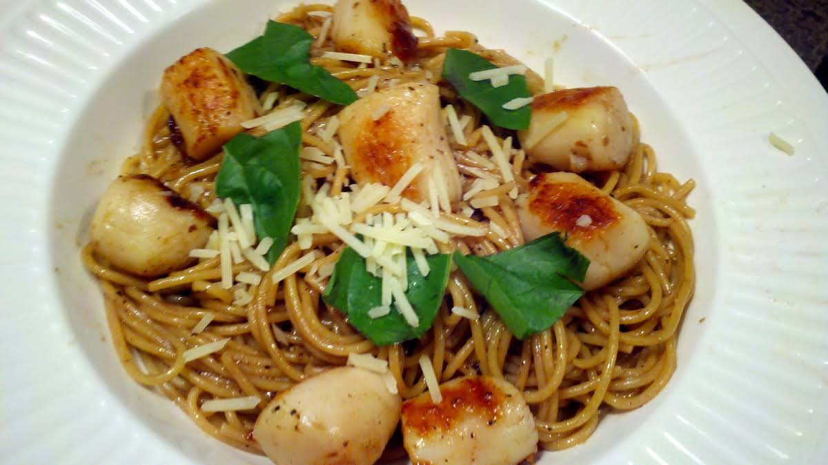 Shrimp And Scallop Pasta With White Wine Sauce
 10 Best Scallops in White Wine Sauce with Pasta Recipes