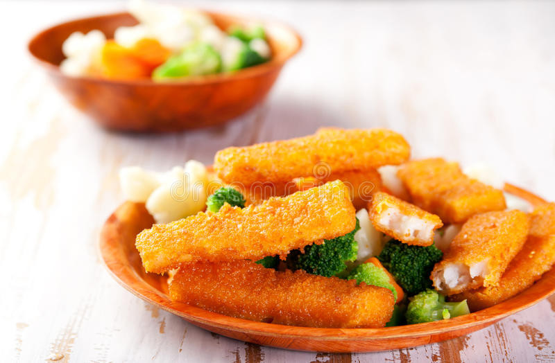 Side Dishes For Fish Sticks
 Fish Fingers With Ve ables Side Dish Royalty Free Stock