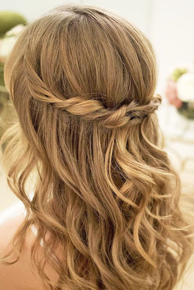 Simple Hairstyles For Wedding
 42 Chic And Easy Wedding Guest Hairstyles