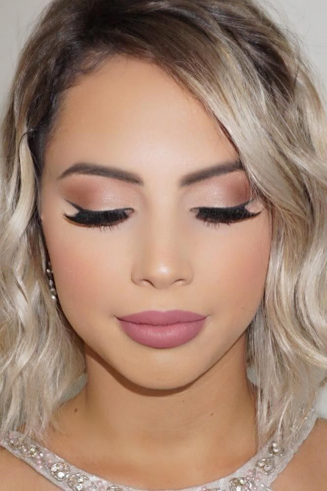 Simple Wedding Makeup
 42 Magnificent Wedding Makeup Looks For Your Big Day