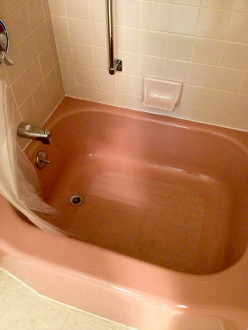 Small Bathroom Tubs
 Small shower receptor bathtubs Retro Renovation