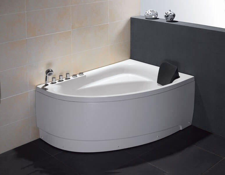 Small Bathroom Tubs
 20 Best Small Bathtubs to Buy in 2019