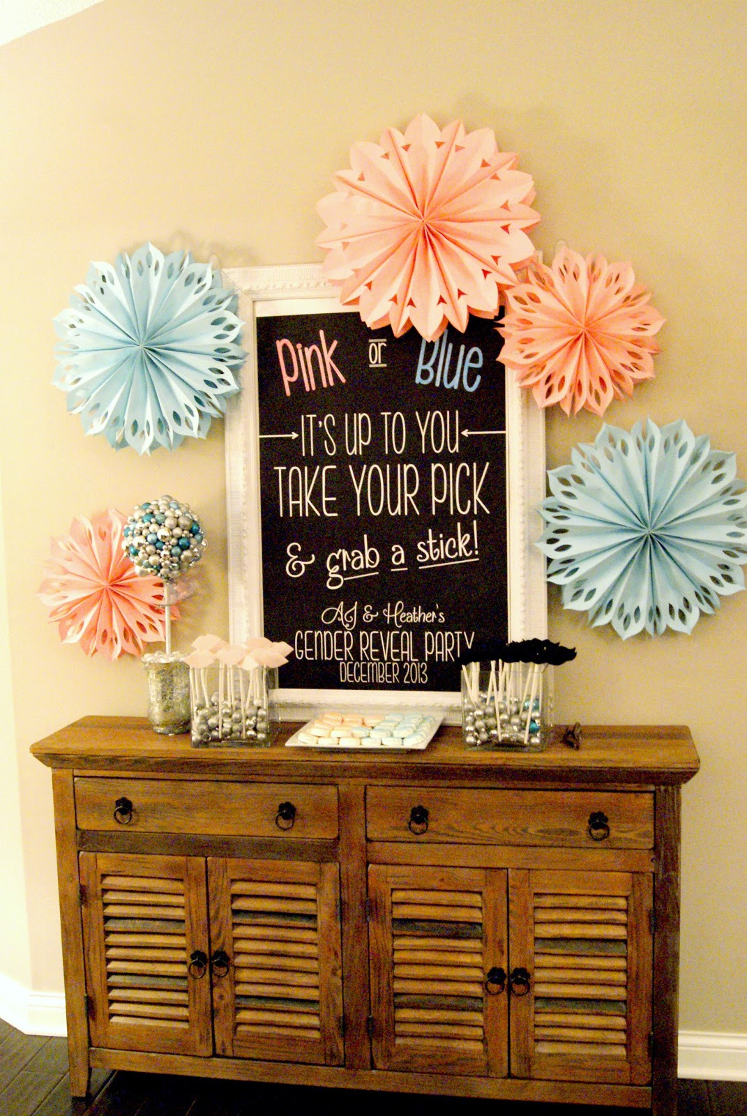 Small Gender Reveal Party Ideas
 It s a pretty Prins life Gender Reveal Party