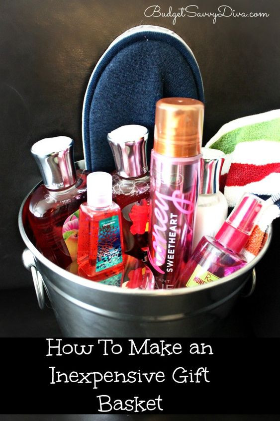 Small Holiday Gift Basket Ideas
 How to Make an Inexpensive Gift Basket