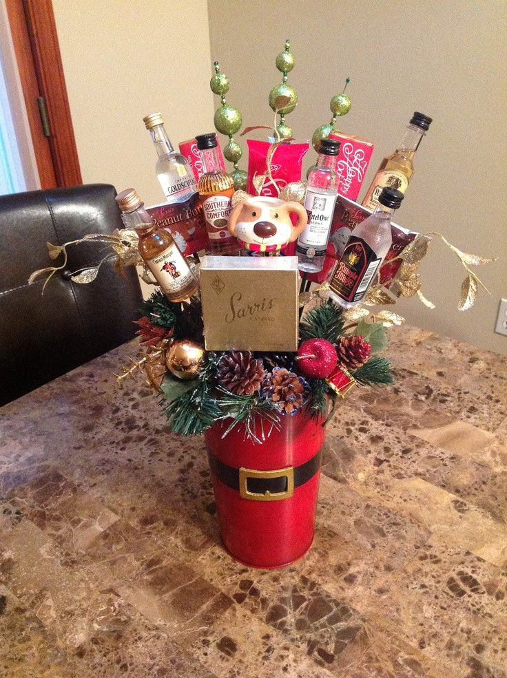 Small Holiday Gift Basket Ideas
 29 best images about creative baskets on Pinterest