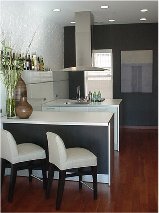 Small Kitchen Idea
 4 Ideas to Have Modern Kitchens in Small Space