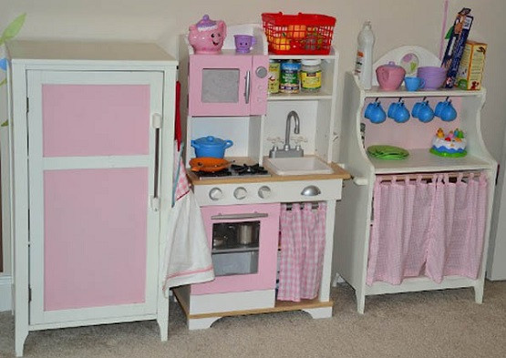 Small Wooden Play Kitchen
 Finding Good Wooden Play Kitchen Sets for Your Kids
