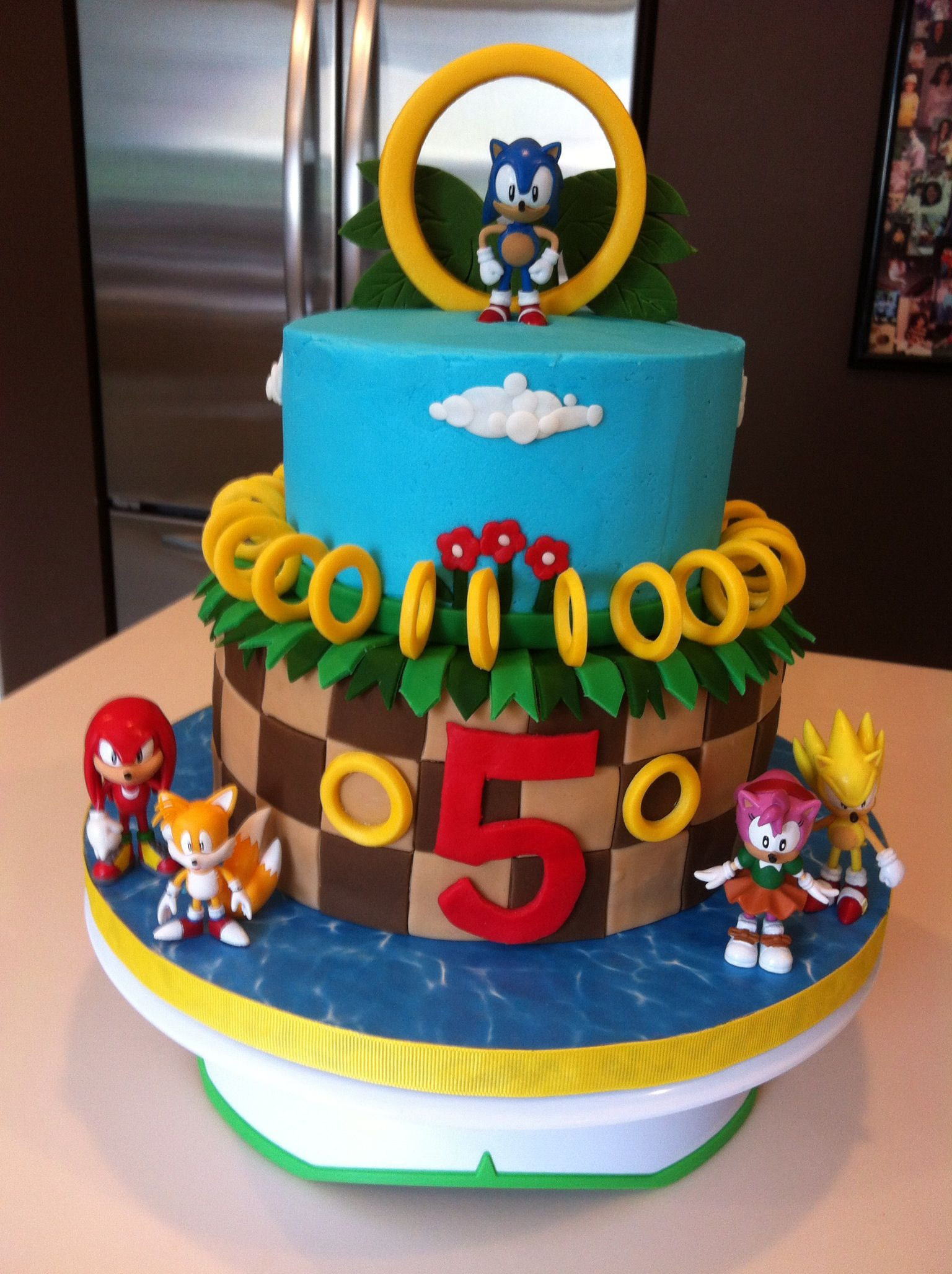 Sonic The Hedgehog Birthday Cake
 The 25 best Sonic the hedgehog cake ideas on Pinterest