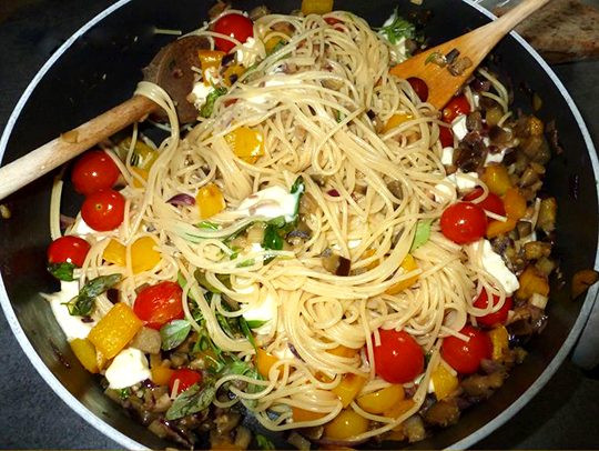 Spaghetti Vegetarian Recipes
 Spaghetti Ve able Stir Fry – Easy Ve arian Spaghetti