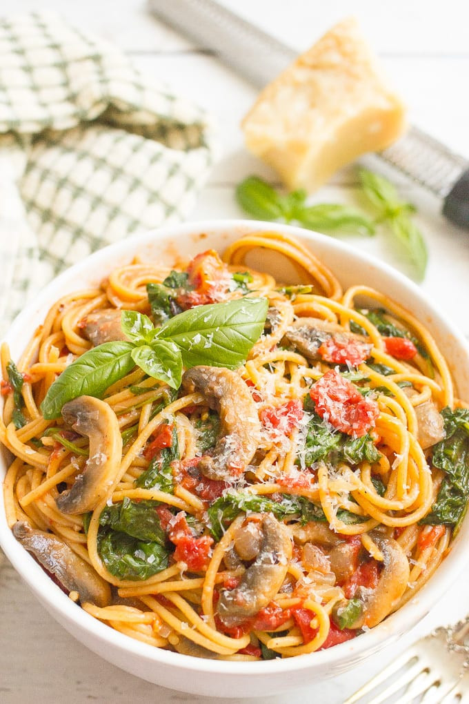 Spaghetti Vegetarian Recipes
 e pot ve arian spaghetti video Family Food on