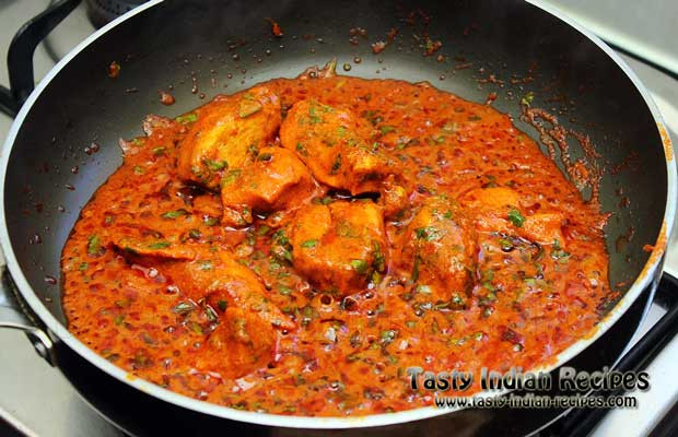 Spicy Indian Chicken Recipes
 Chicken Masala in Red Spicy Gravy Recipe