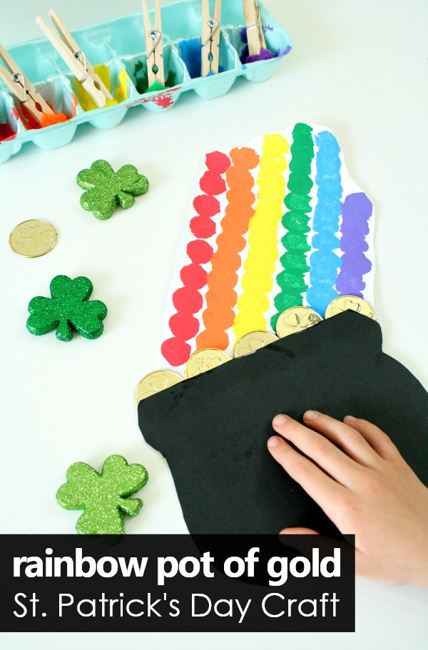 St Patrick Day Crafts For Toddlers
 Rainbow Pot of Gold St Patrick s Day Craft Fantastic