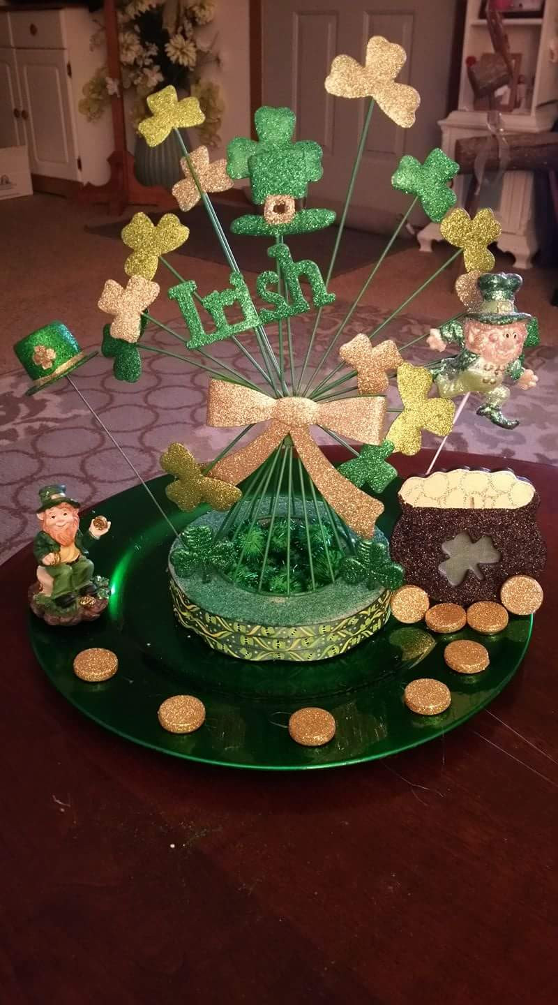 St Patrick's Day Decoration Ideas
 50 Nifty Ways To Indulge With DIY St Patrick’s Day