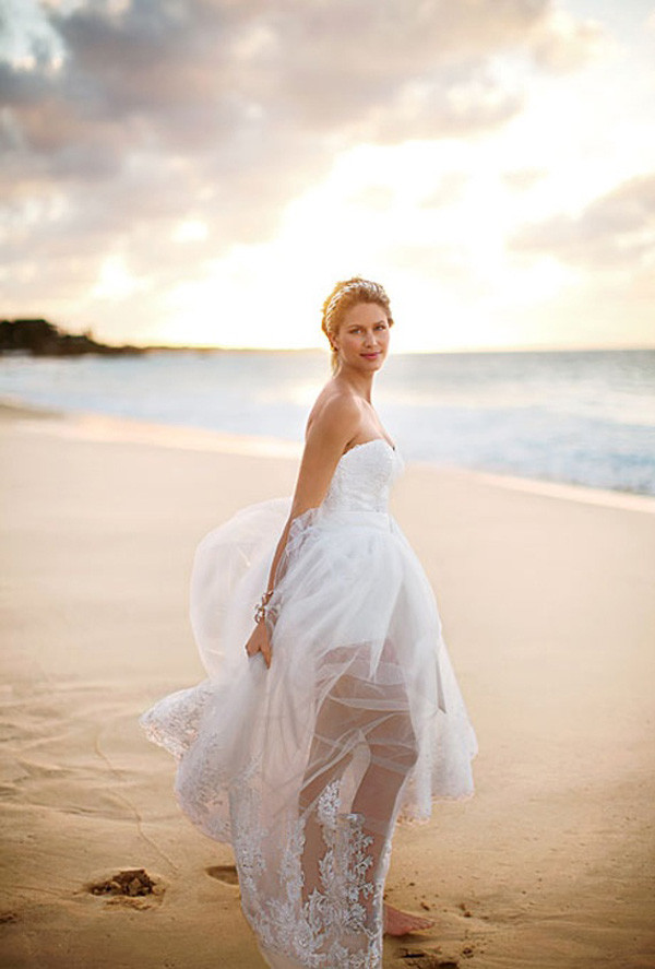 Strapless Beach Wedding Dresses
 35 Gorgeous Beach Themed Wedding Ideas