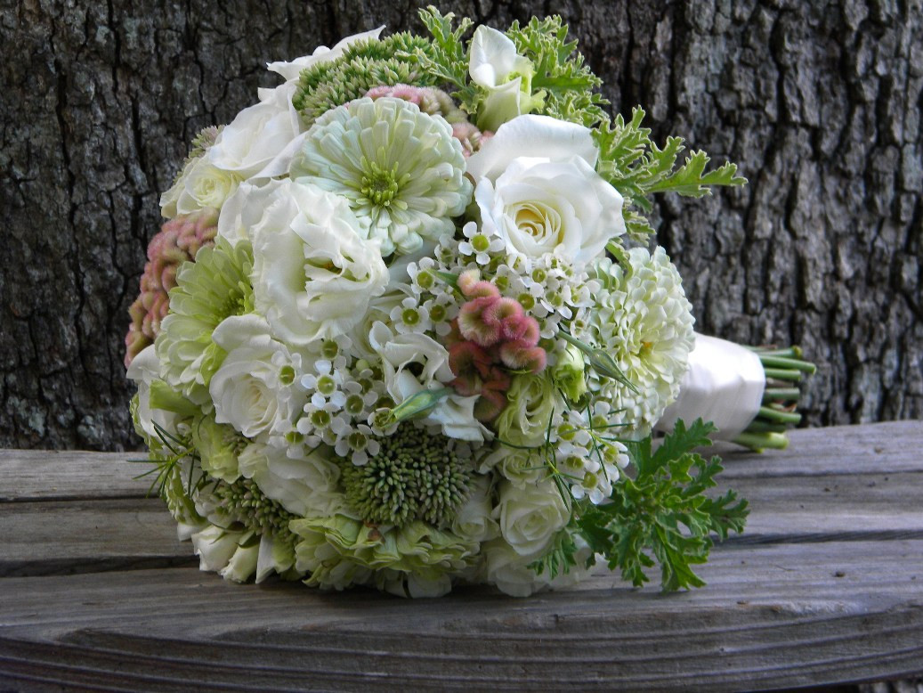 Summer Flowers For Wedding
 Wedding Flowers from Springwell Zinnias for Summer Weddings