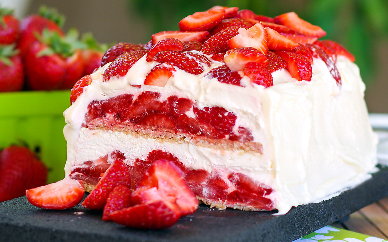 Summer Strawberry Desserts
 10 Scrumptious Summer Strawberry Recipes
