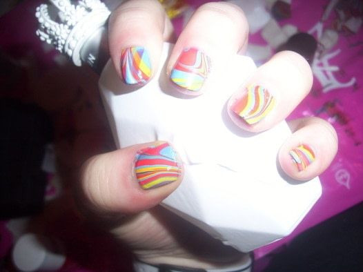 Swirl Nail Art Without Water
 Swirl Nail Art Using Water · How To Paint Patterned Nail